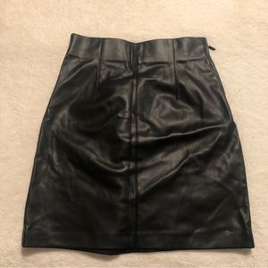 Faux Leather Miniskirt. Perfect condition. XS. Black